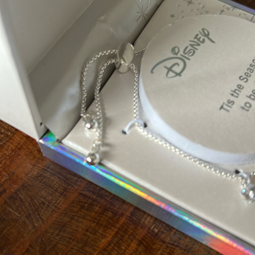 Disney Mickey Ear w/ Snow Flakes and Crystal Accents Bolo Bracelet - NWT - Picture 4 of 6